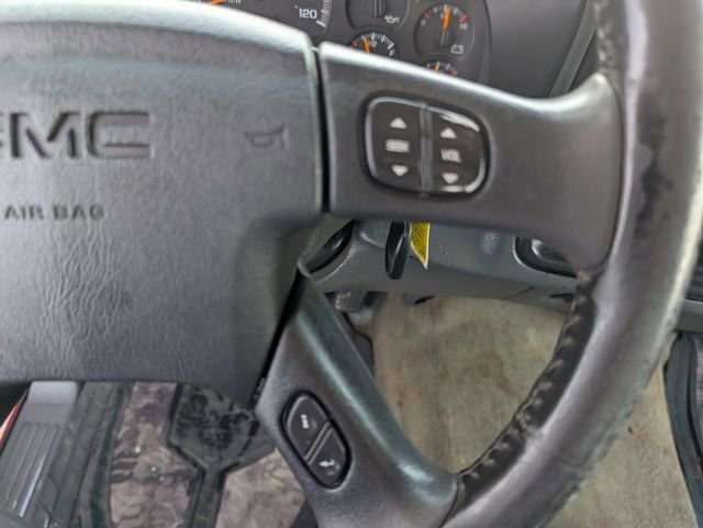 Used 2005 GMC Sierra 2500 SLE w/ Skid Plate Package image 12