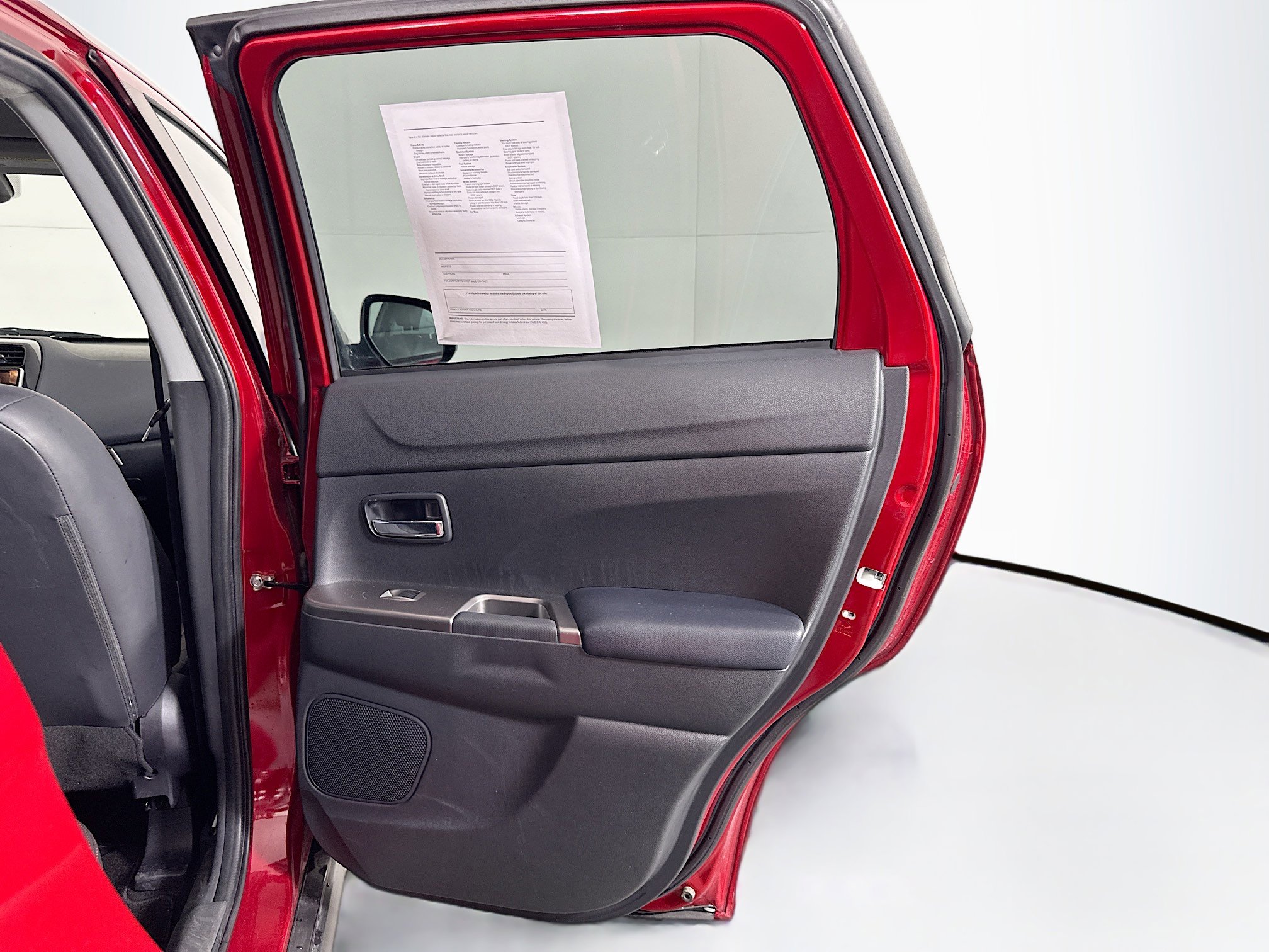 Used 2025 Mitsubishi Outlander Sport SE image 28