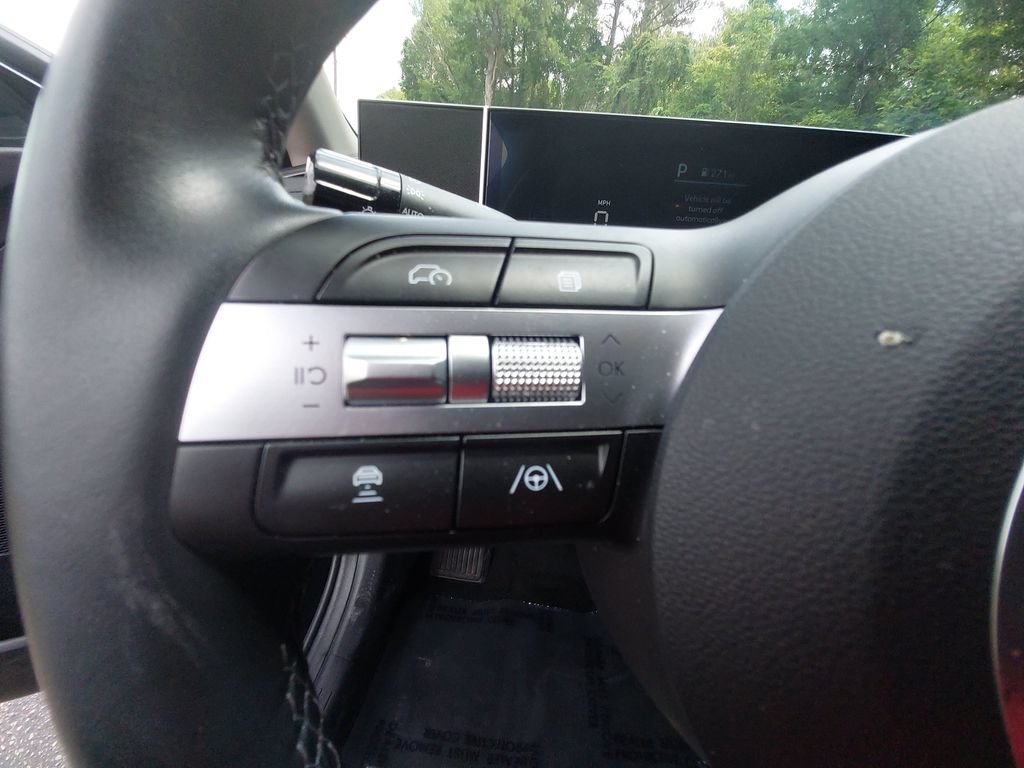 Certified 2025 Hyundai Sonata SEL FWD image 17
