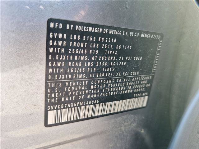 Used 2023 Volkswagen Tiguan SE R-Line FWD image 25