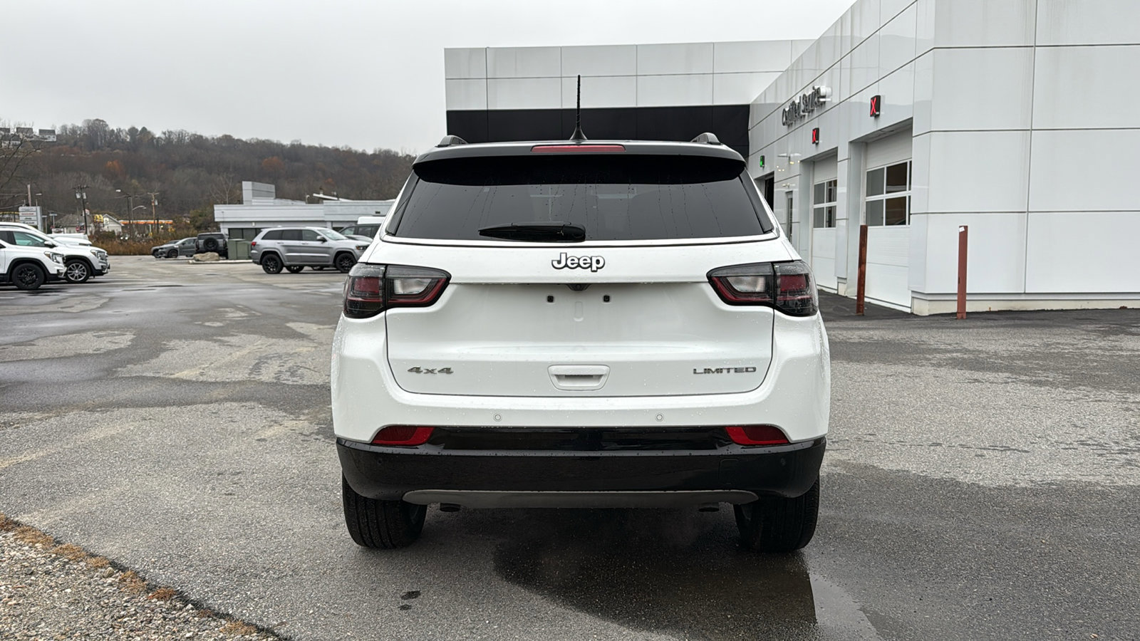 Certified 2024 Jeep Compass Limited w/ Elite Group image 5