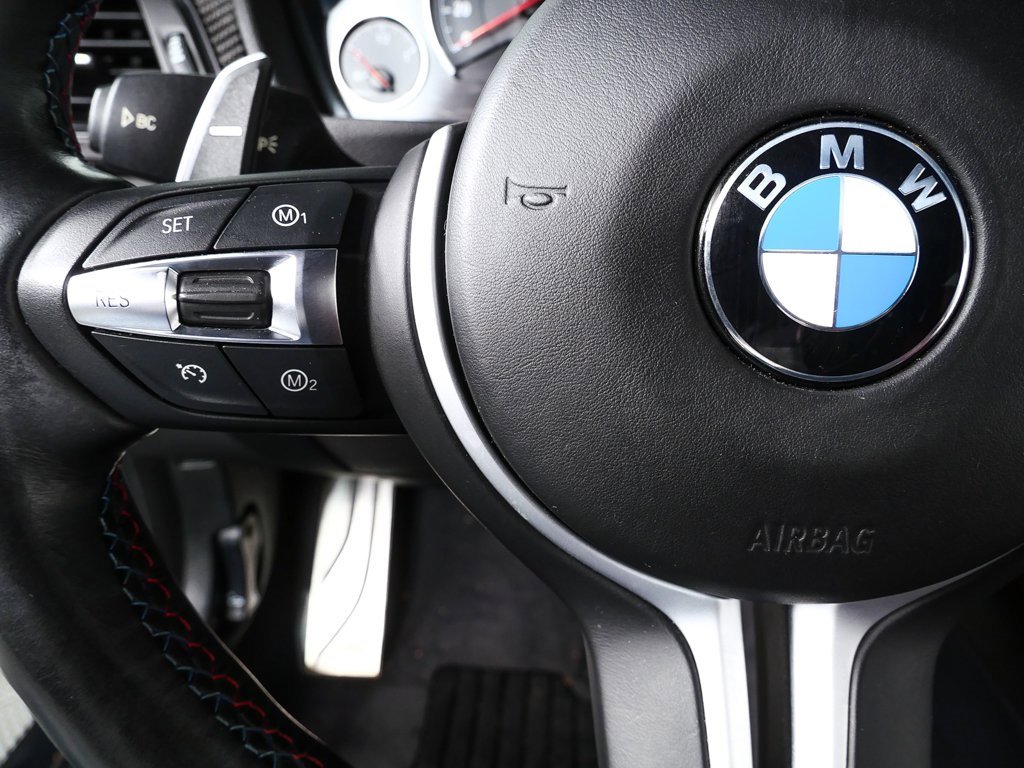 Used 2015 BMW M4 Convertible image 10