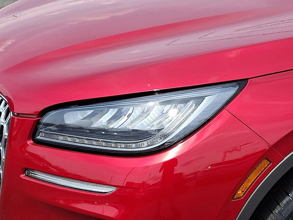 Certified 2024 Lincoln Corsair AWD w/ Equipment Group 101A image 9