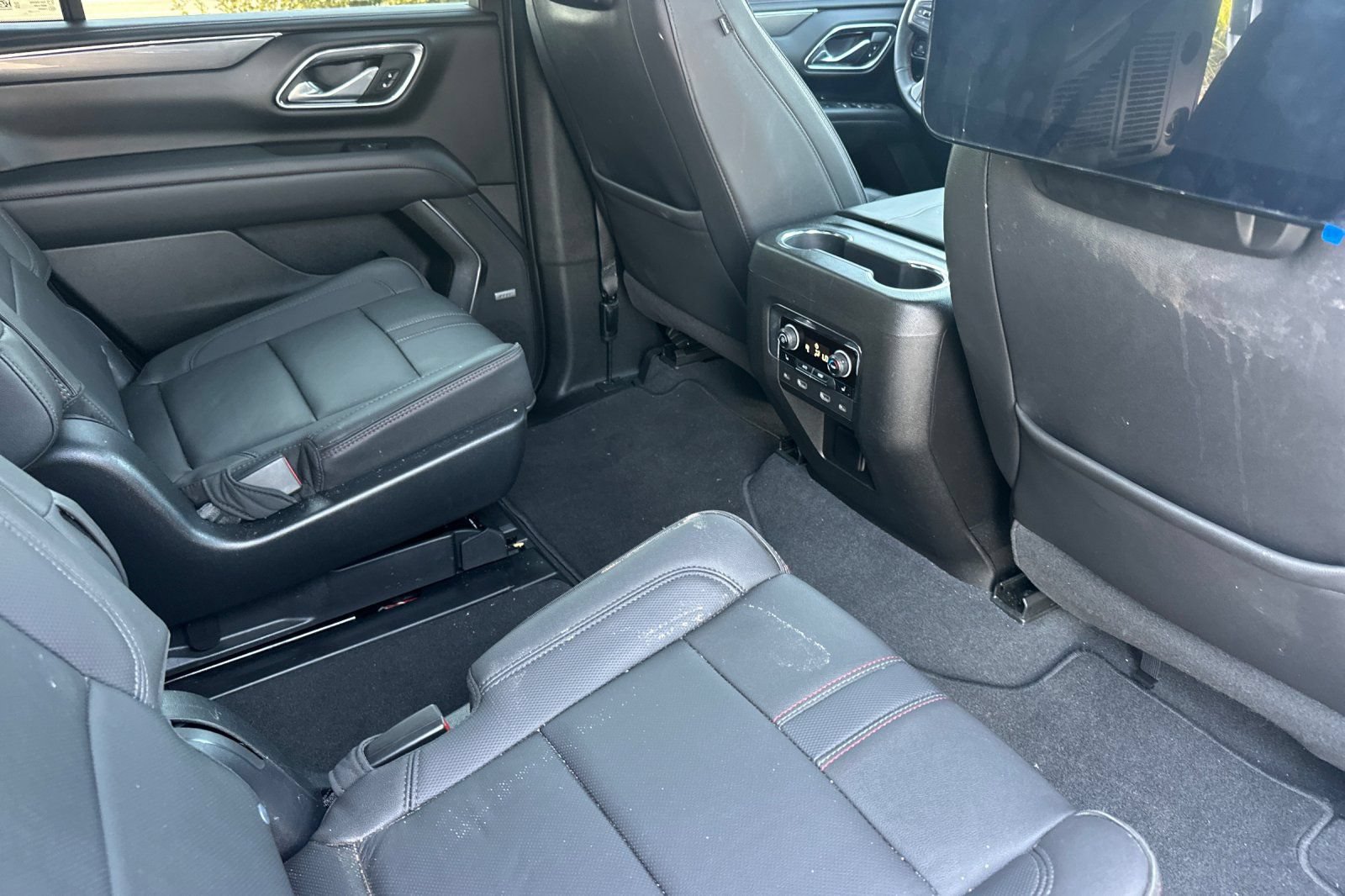 Used 2023 Chevrolet Tahoe RST w/ RST Performance Edition AWD/4WD image 18