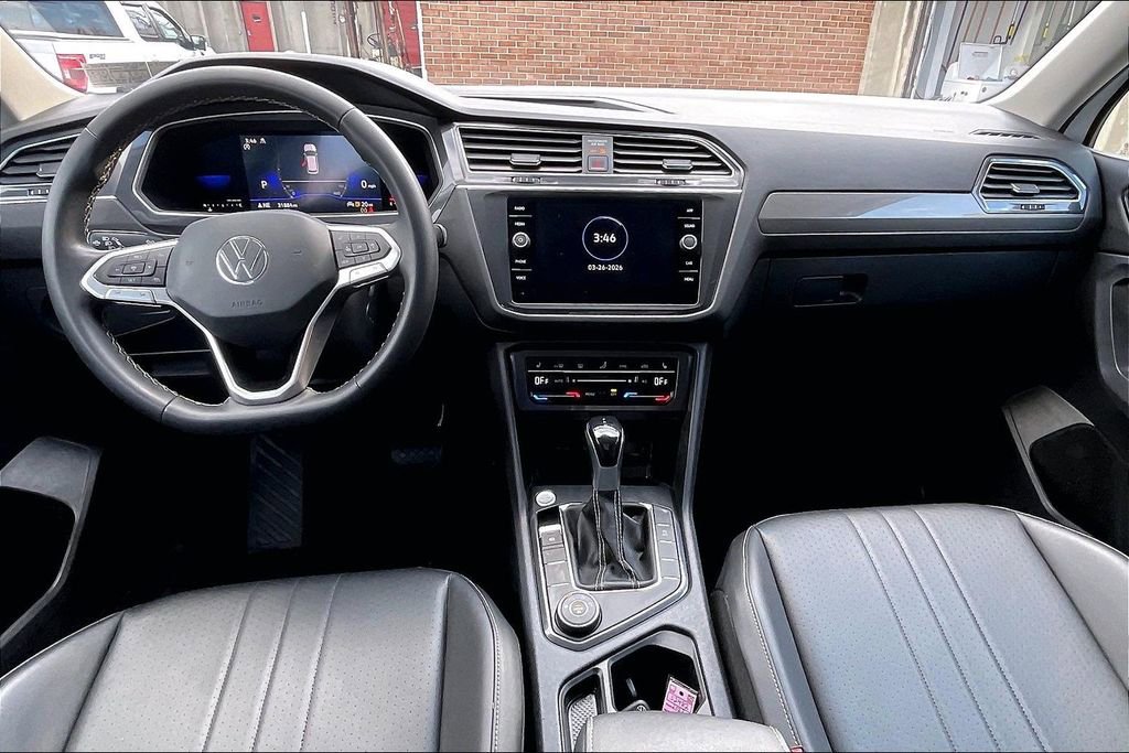 Used 2022 Volkswagen Tiguan SE image 14