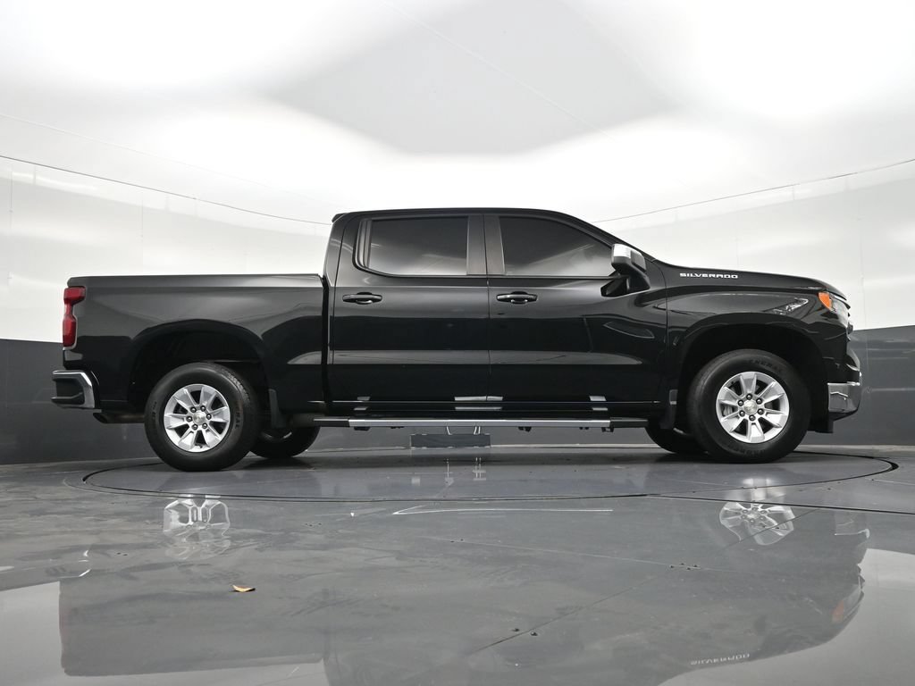 Used 2023 Chevrolet Silverado 1500 LT RWD image 32