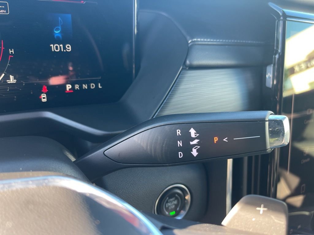 Used 2025 GMC Acadia Elevation FWD image 18