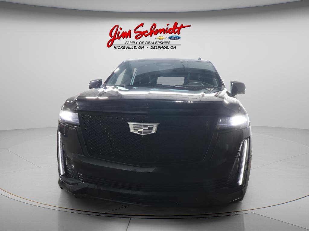 Used 2022 Cadillac Escalade Sport Platinum w/ Heavy-Duty Trailer Package image 3