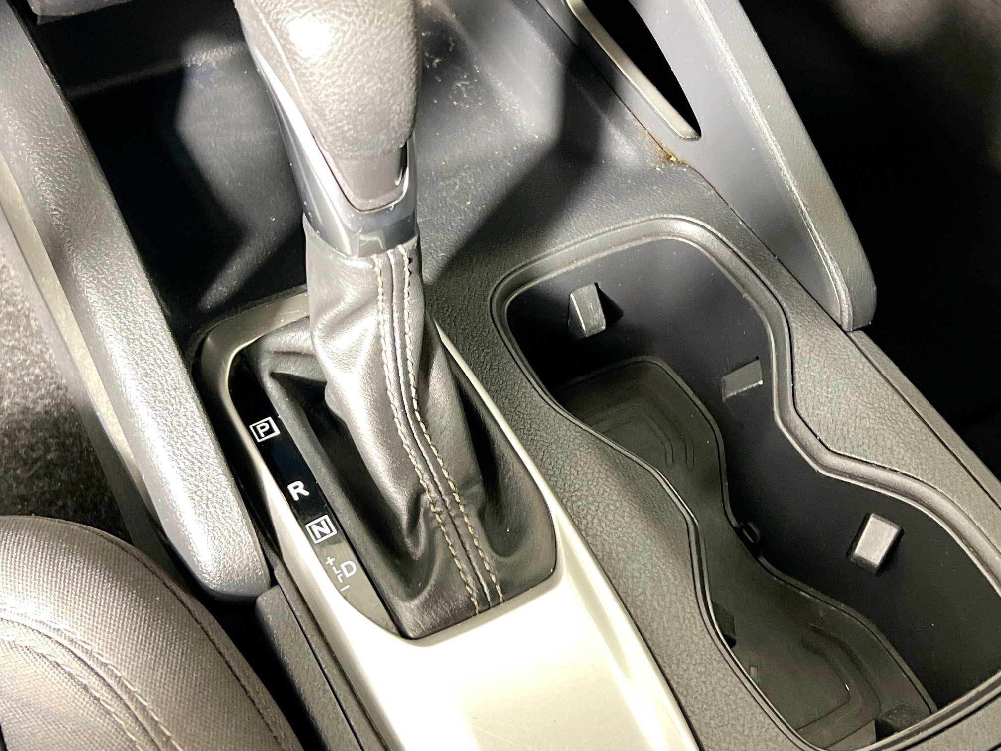 Used 2022 Nissan Frontier SV image 25