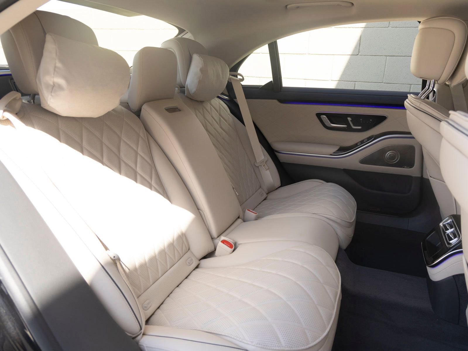 New 2026 Mercedes-Benz S 580e 4MATIC Sedan image 23