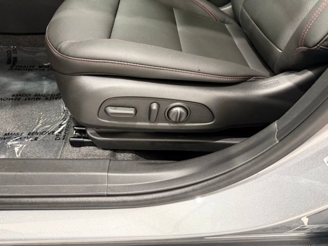 New 2026 Chevrolet Trax RS FWD image 12