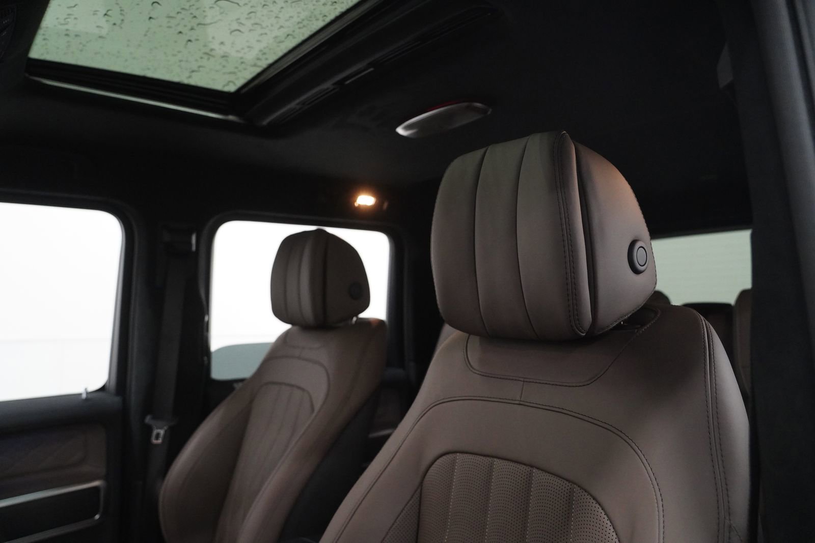 New 2026 Mercedes-Benz G 550 image 16