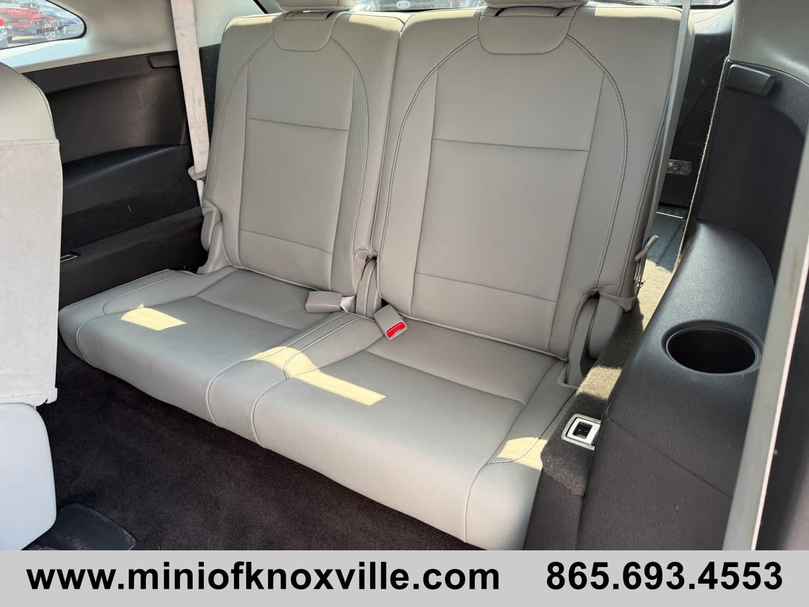 Used 2020 Acura MDX w/ Technology Package AWD/4WD image 15
