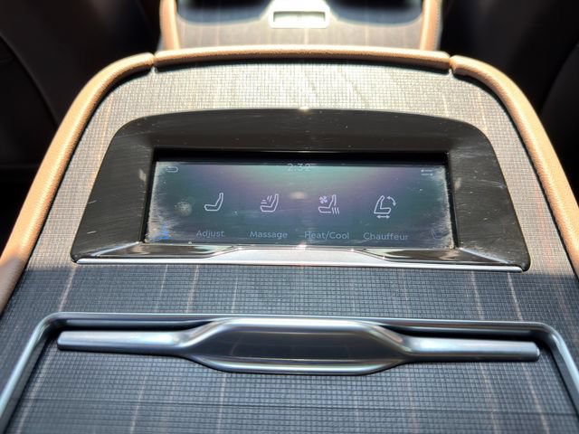 Used 2025 Lincoln Navigator Black Label AWD/4WD image 24