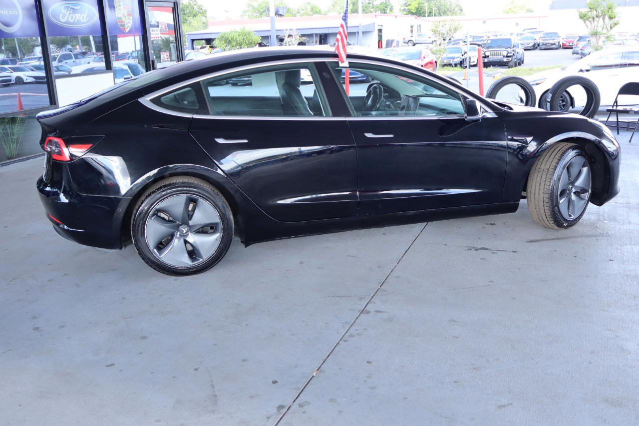 Used 2018 Tesla Model 3 Long Range RWD image 4