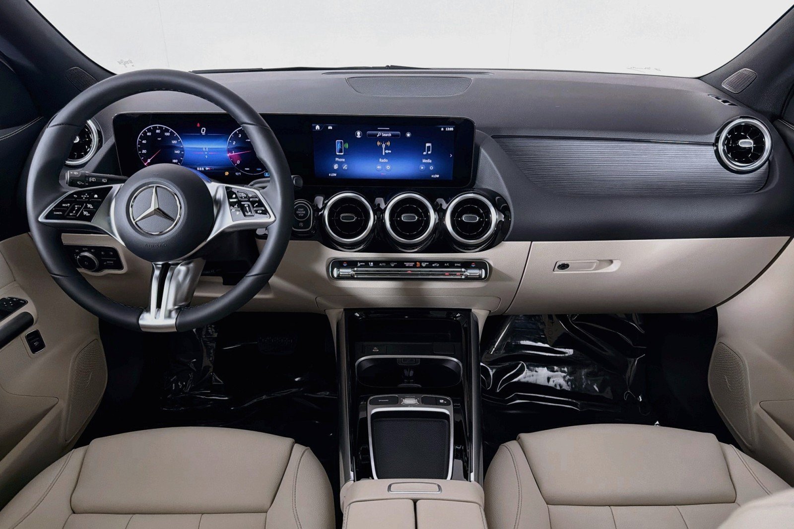 New 2026 Mercedes-Benz GLA 250 image 4