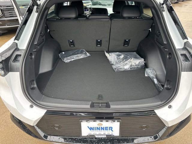 New 2026 Chevrolet Equinox EV LT image 11