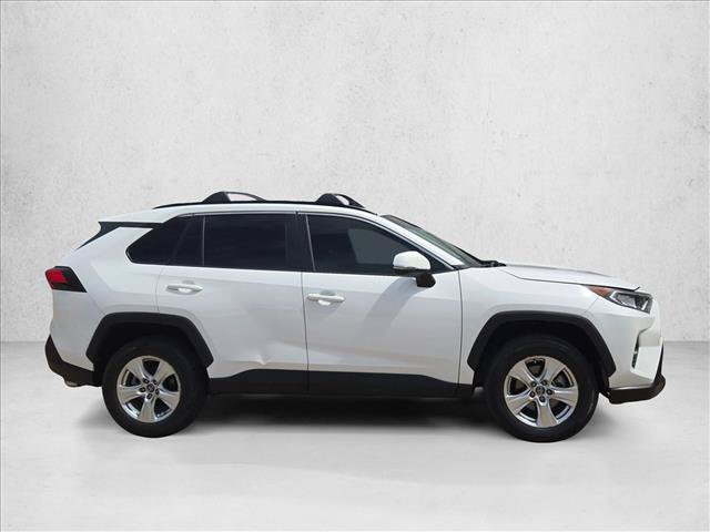 Used 2019 Toyota RAV4 XLE FWD image 4