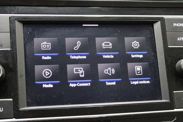 Used 2022 Volkswagen Tiguan S image 33