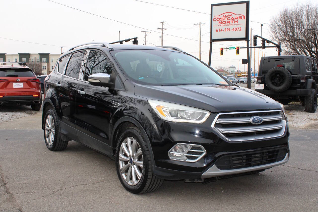 Used 2017 Ford Escape Titanium image 4