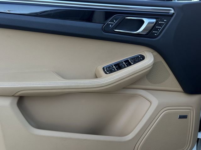 Used 2018 Porsche Macan S w/ Premium Package Plus image 24