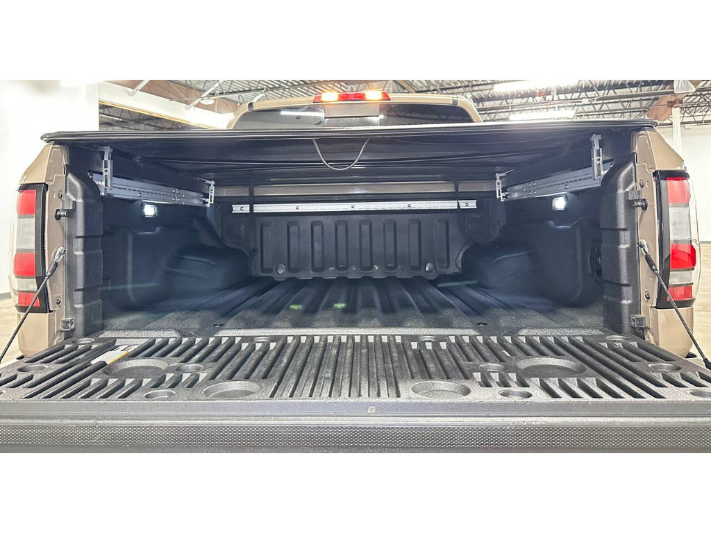 Used 2023 Nissan Frontier PRO-4X w/ Pro-4X Premium Package AWD/4WD image 15