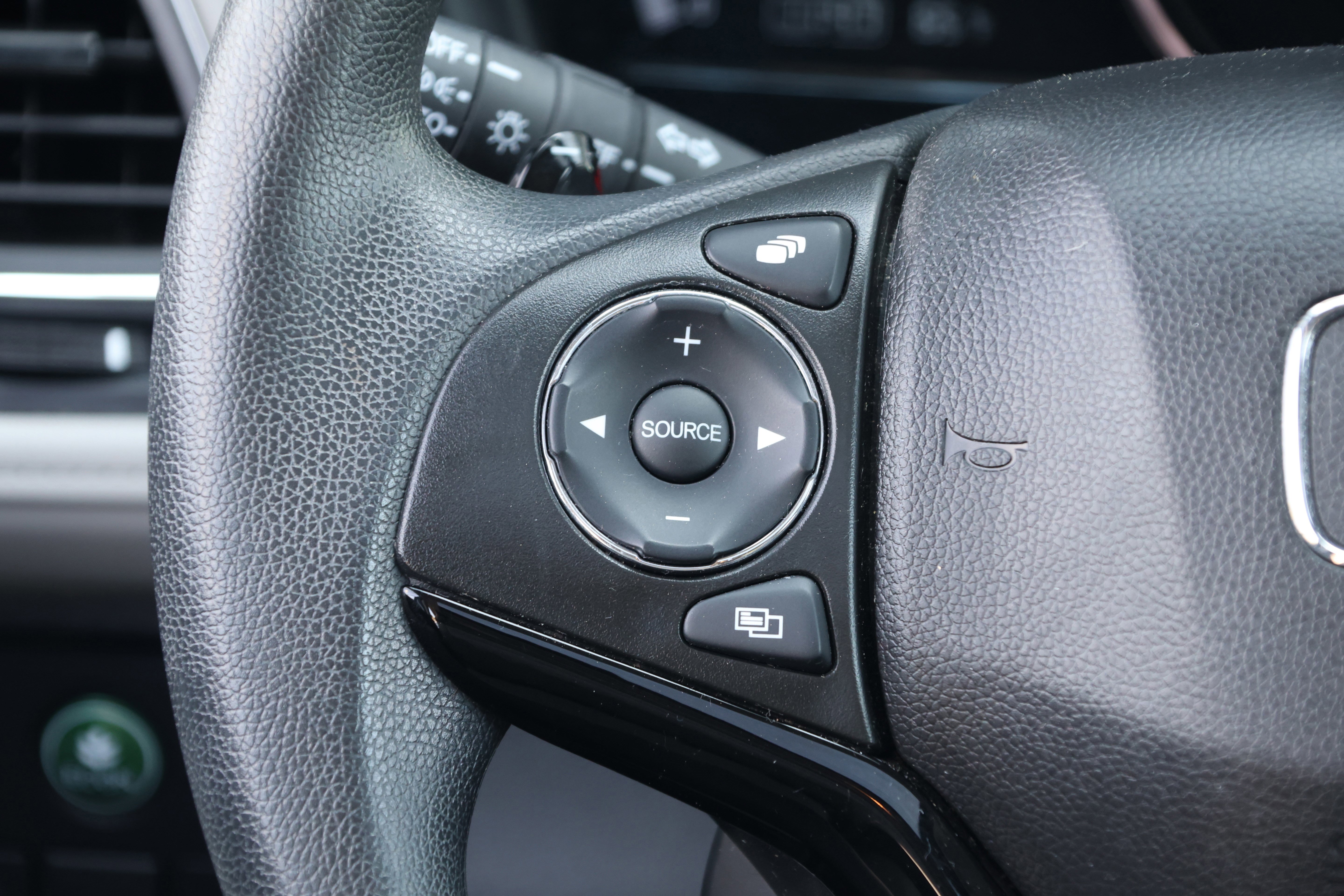 Used 2019 Honda HR-V EX image 17
