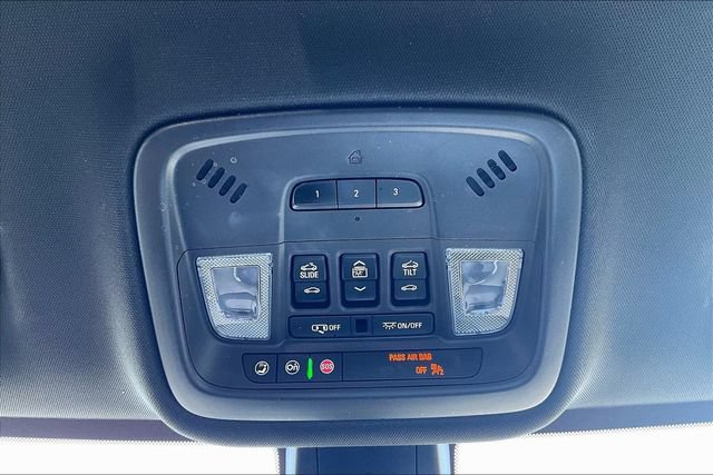 Used 2023 Chevrolet Traverse LT w/ LT Premium Package AWD/4WD image 15