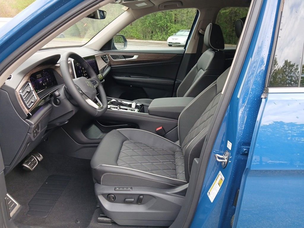 New 2025 Volkswagen Atlas SEL Premium R-Line image 9