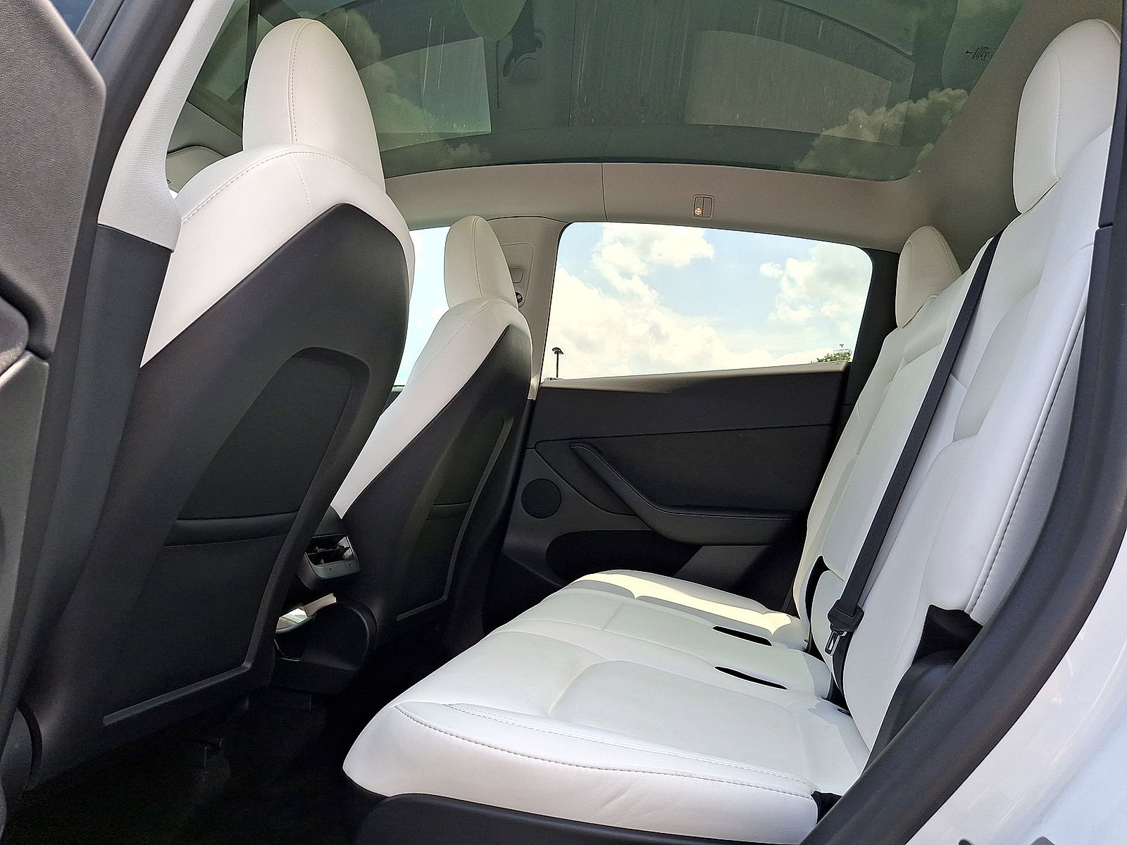 Used 2023 Tesla Model Y Long Range AWD/4WD image 20