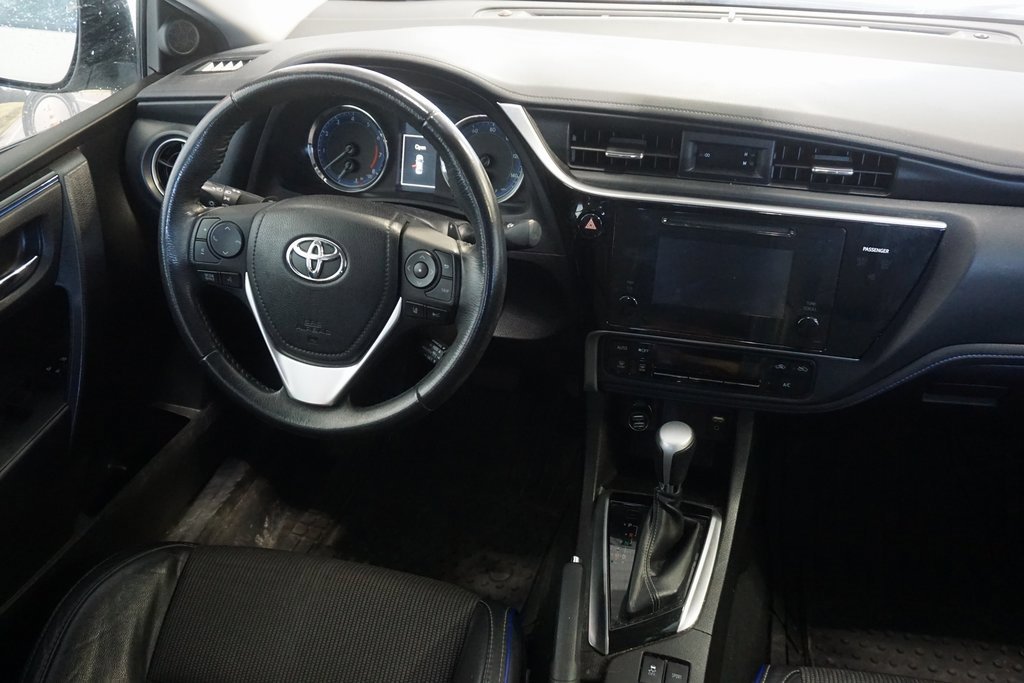 Used 2017 Toyota Corolla SE image 22