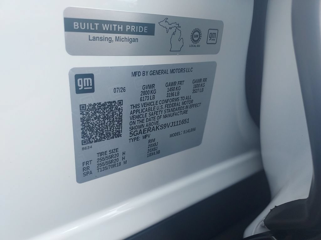 New 2027 Buick Enclave Preferred w/ LPO, Floor Liner Package FWD image 25