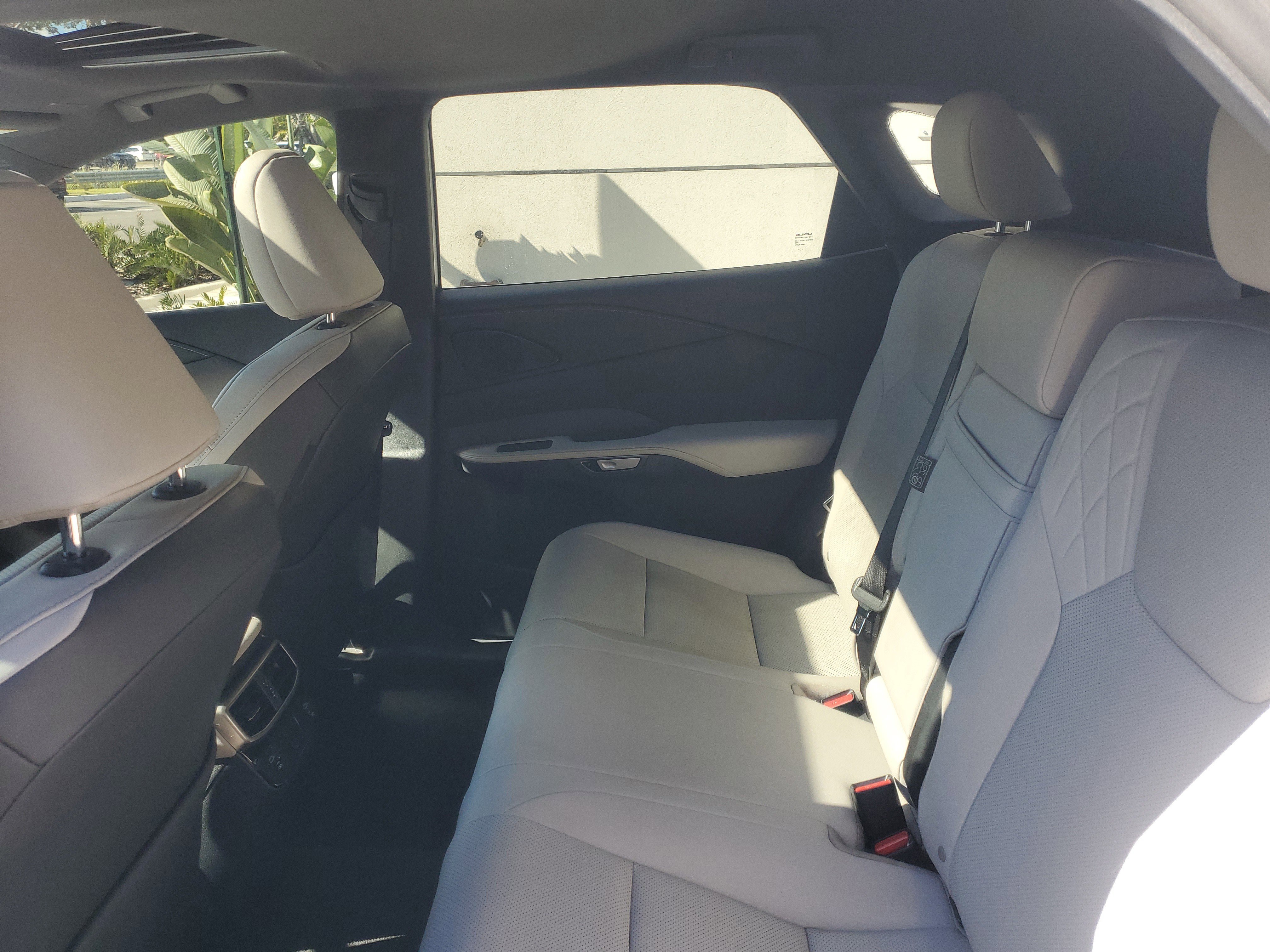 Used 2023 Lexus RX 350 Premium w/ Accessory Package (Z1) image 11