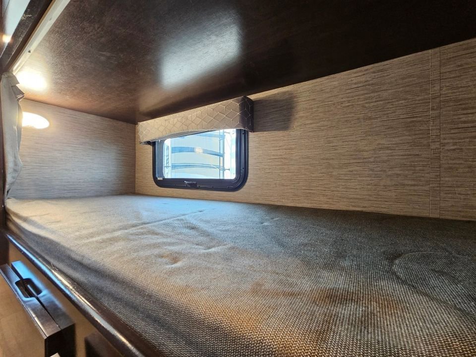 Used 2021 Ford E-450 and Econoline 450 Super Duty w/ Motorhome Prep Package image 22