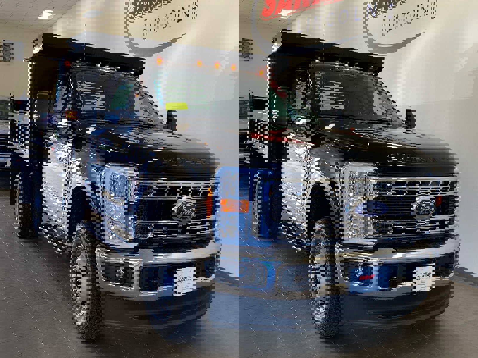 New 2026 Ford F350 XL w/ XL Chrome Package image 2