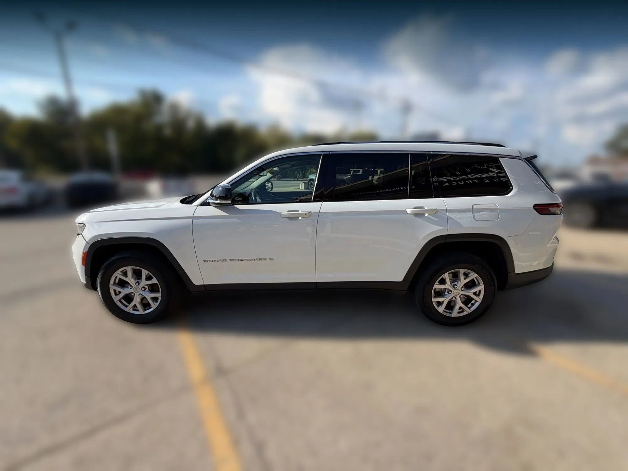 Used 2021 Jeep Grand Cherokee L Limited image 4