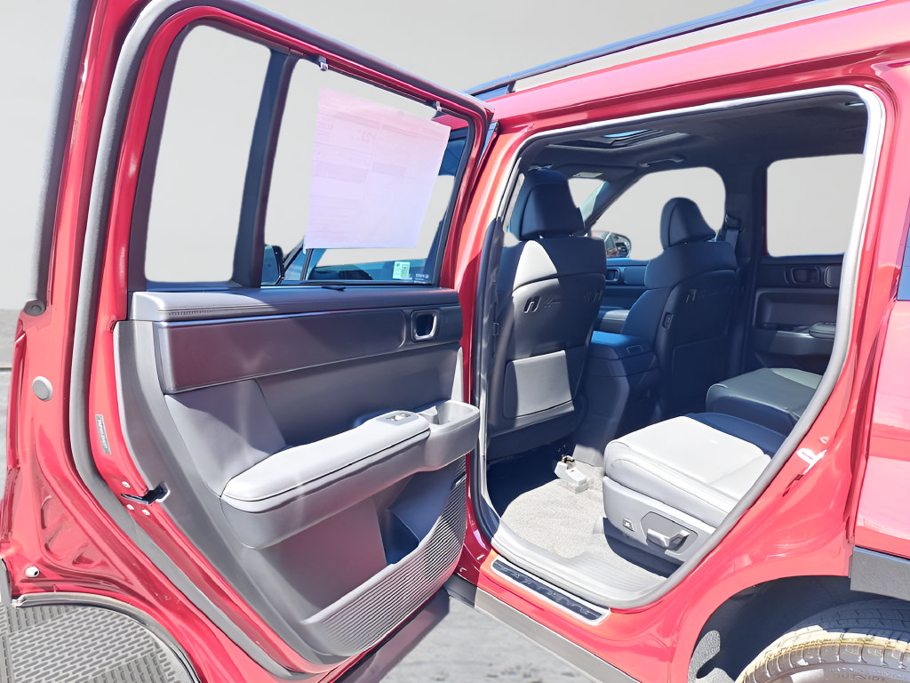 New 2025 Hyundai Santa Fe Calligraphy AWD/4WD image 12