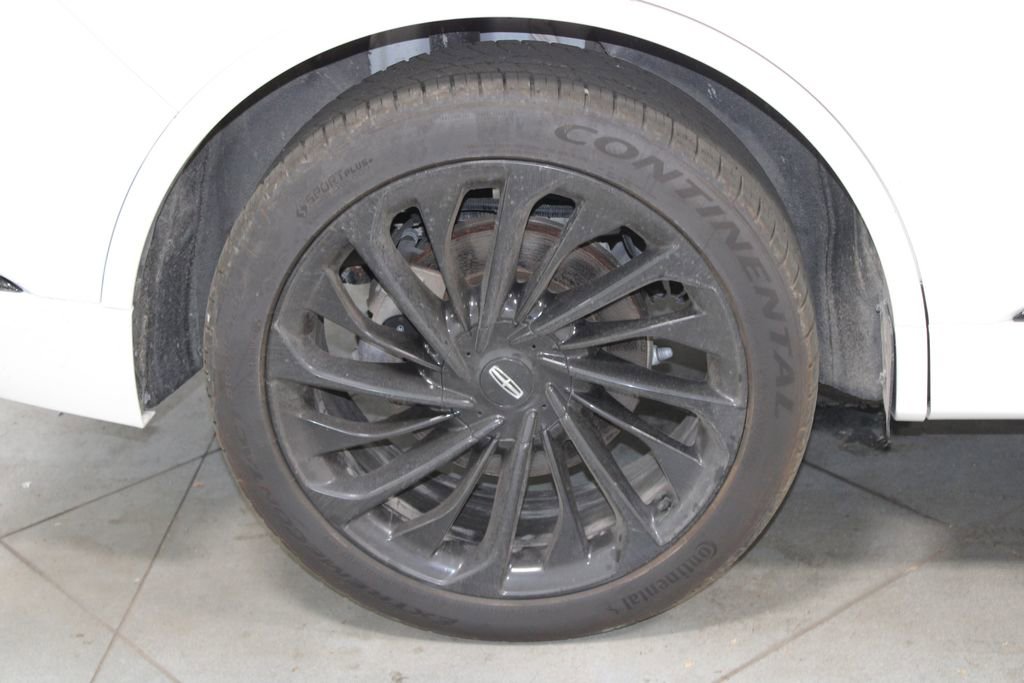 Used 2023 Lincoln Aviator Reserve w/ Jet Appearance Package image 13