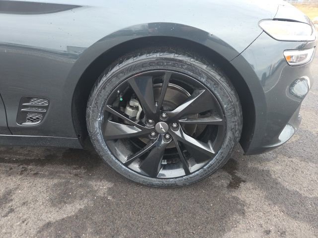 Used 2023 Genesis G70 2.0T w/ Sport Prestige Package image 5