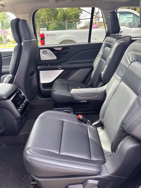 New 2026 Lincoln Aviator Reserve AWD/4WD image 24