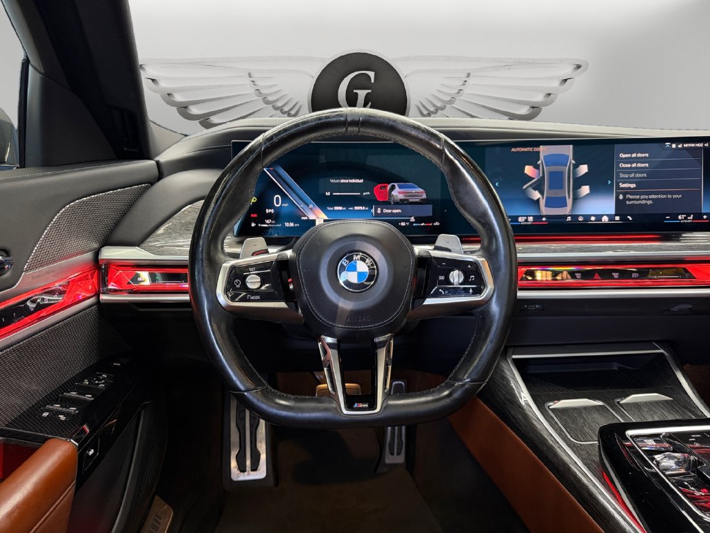 Used 2023 BMW 740i w/ Parking Assistance Package RWD image 12