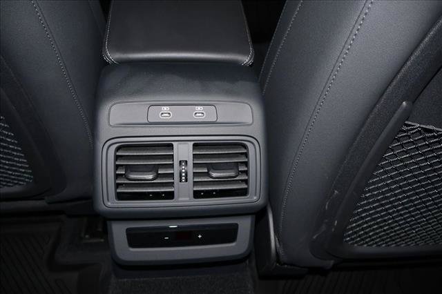 Used 2025 Audi Q5 Premium Plus w/ Premium Plus AWD/4WD image 22