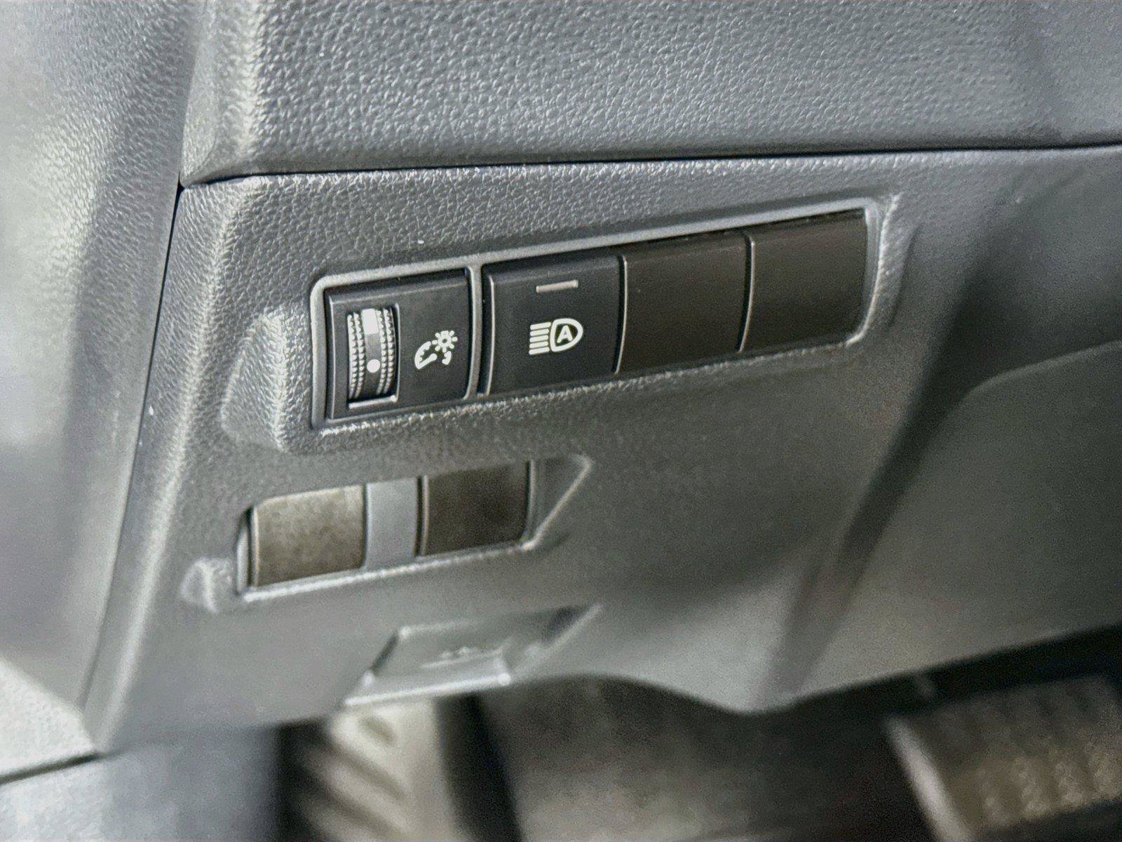 Certified 2024 Toyota Corolla Cross LE FWD image 15