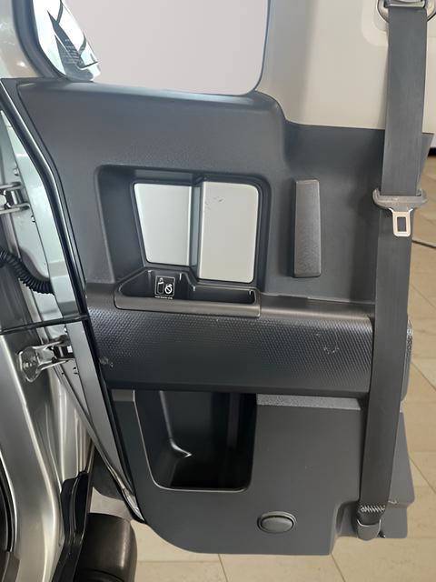 Used 2012 Toyota FJ Cruiser 4WD image 20