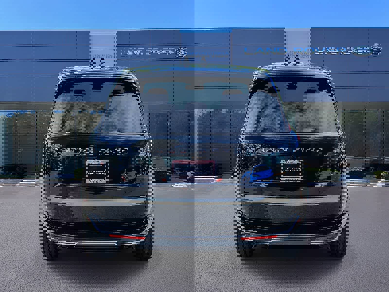 New 2026 Land Rover Range Rover SE image 5