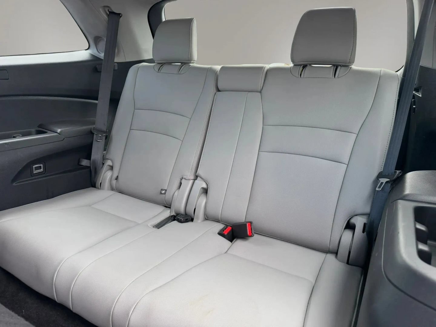 Used 2017 Honda Pilot Touring image 13