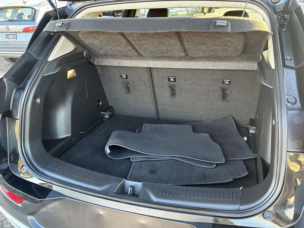 Certified 2023 Buick Encore GX Preferred w/ Cold Weather Comfort Package image 10