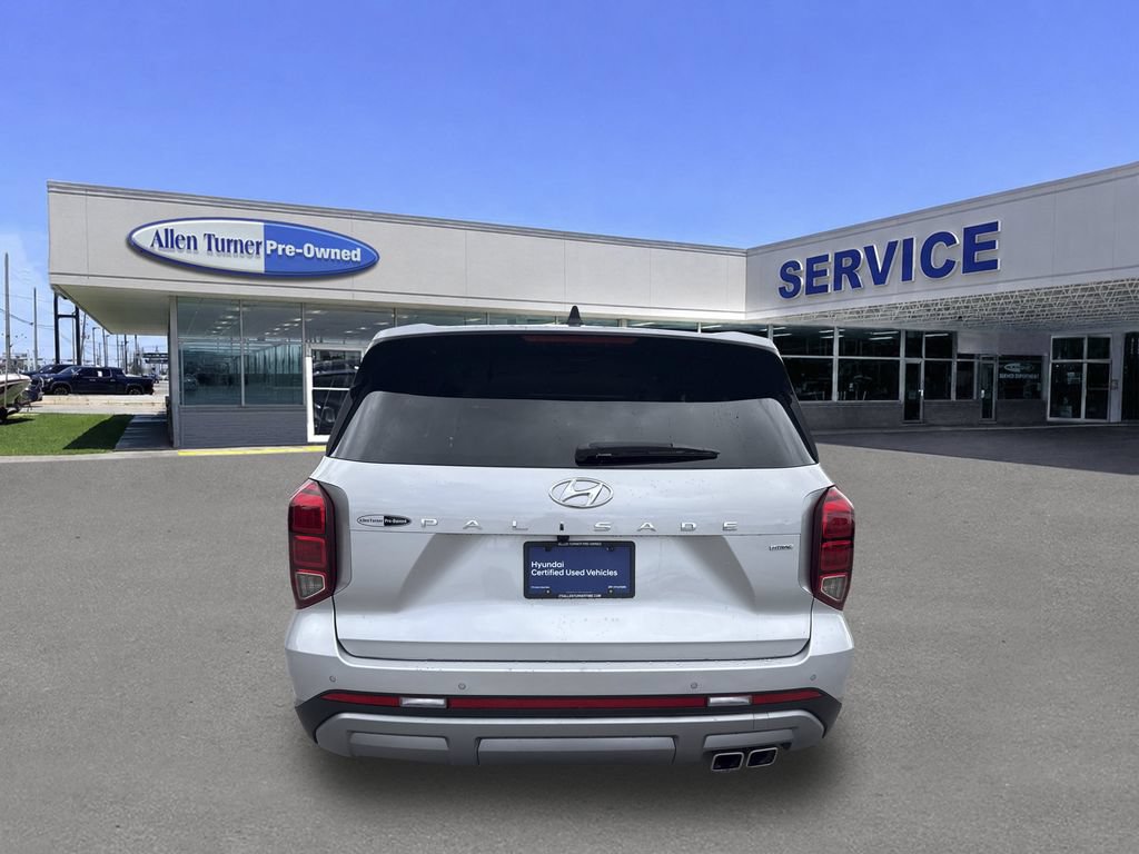 Certified 2023 Hyundai Palisade SE w/ Cargo Package AWD/4WD image 7