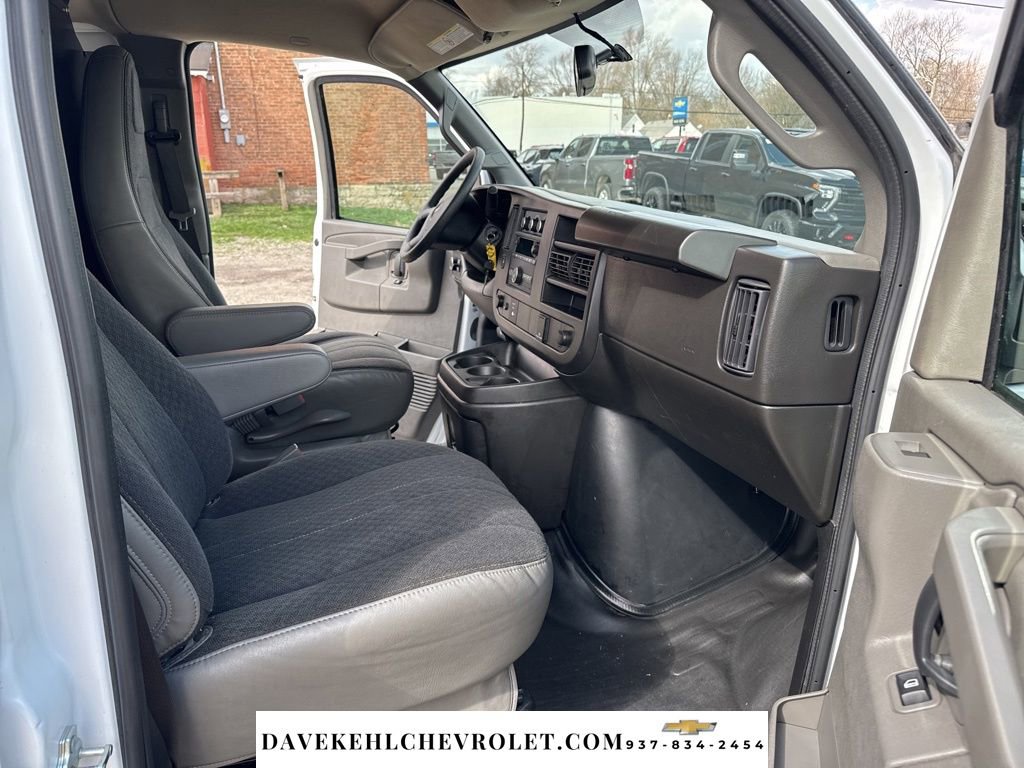 Used 2024 GMC Savana 2500 w/ Driver Convenience Package RWD image 17