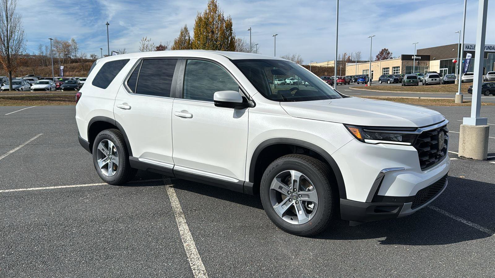 New 2025 Honda Pilot EX-L image 2